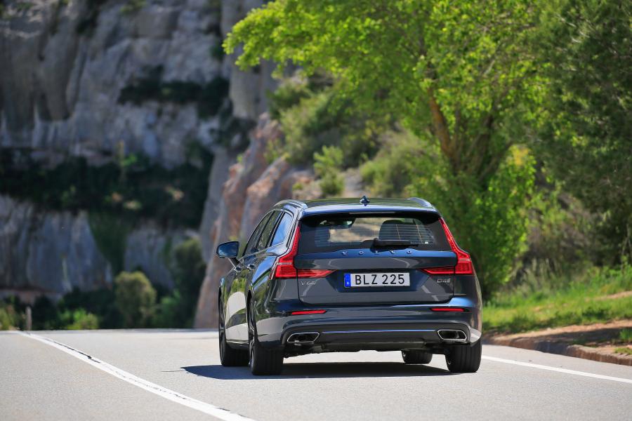  Volvo V60 D4 Inscription 2018 года  (WW) (фото 39 из 40)